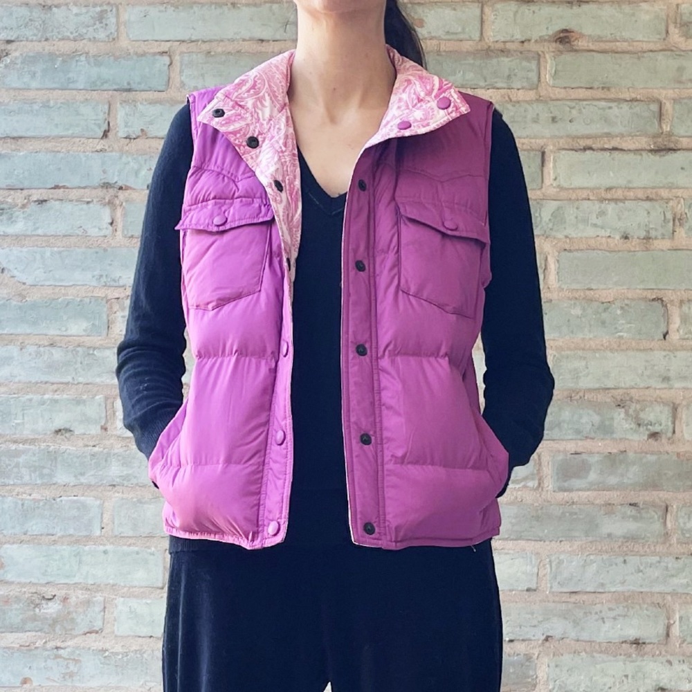 Land’s End Vest Goose Down Puffer Reversible Purple Fuchsia Paisley Winter